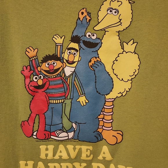 Sesame Street Have a Happy Day Graphic T Shirt Size Medium - Picture 2 of 9
